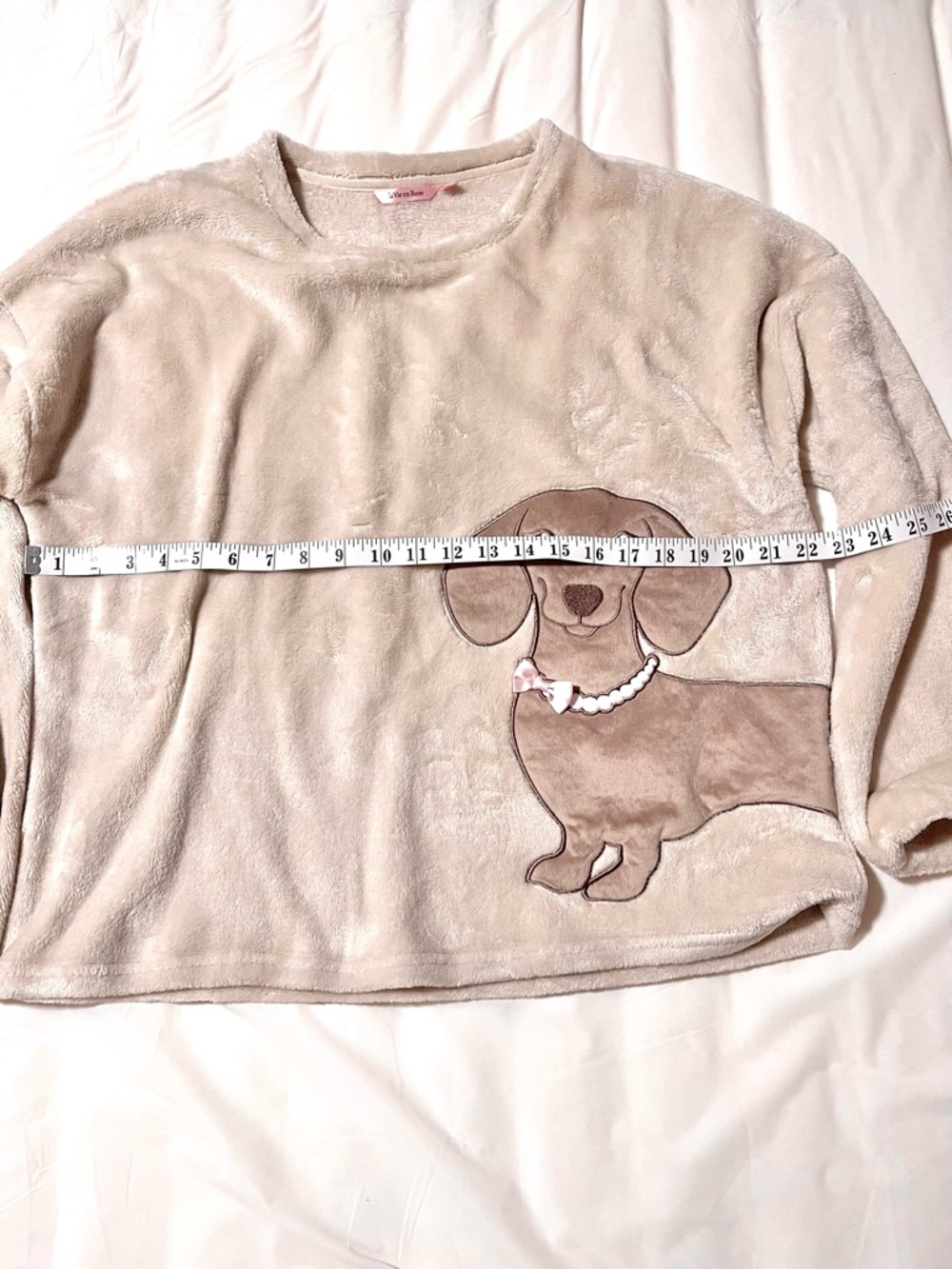 La Vie En Rose Beige Plush Pajama Set with Dachshund Applique - Picture 6 of 15